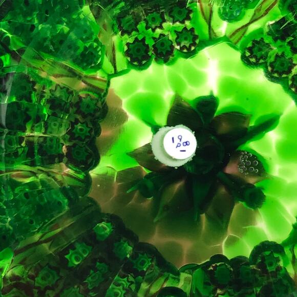 Perthshire 1981B Faceted Lampwork Flower and Millefiori Panel Twist Paperweight - Picture 6 of 14